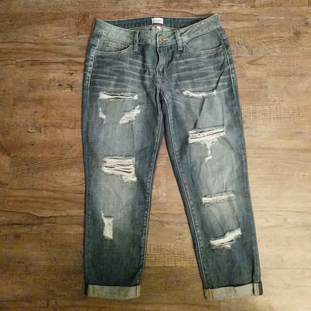 Sneakpeek Boyfriend Fit Capri Size Small